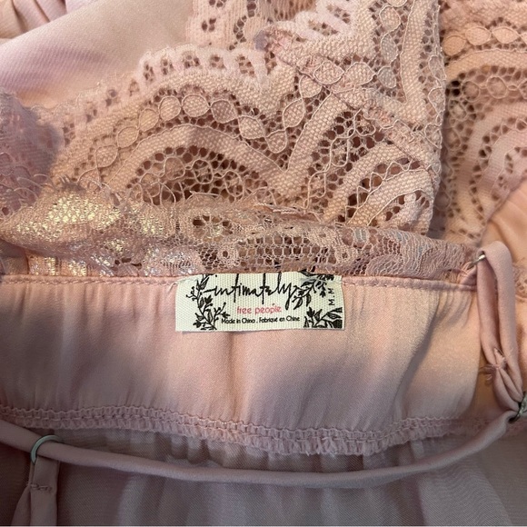 Intimately Free People Purple Satin Floral Laced Cami Bodysuit Size Medium - Picture 8 of 11